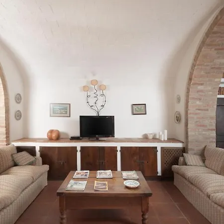 Casale Scola Cetona