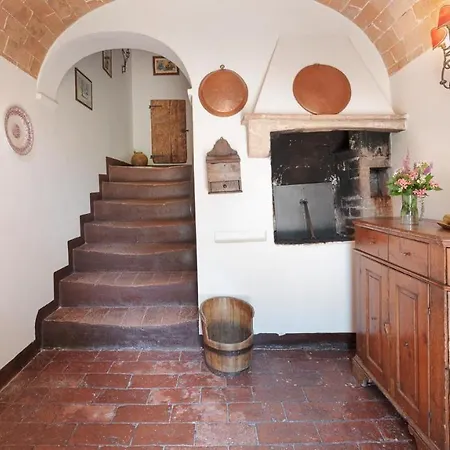 Casale Scola Cetona